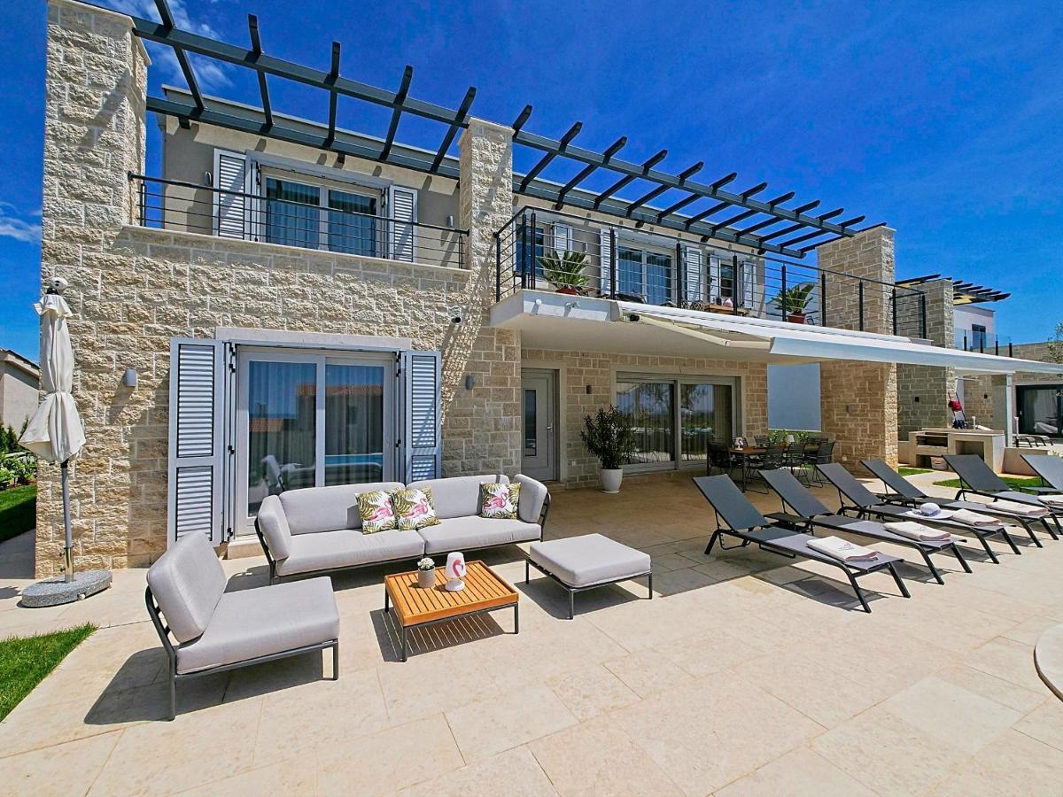 Villa Flamingo Kaštelir Kültér fotó