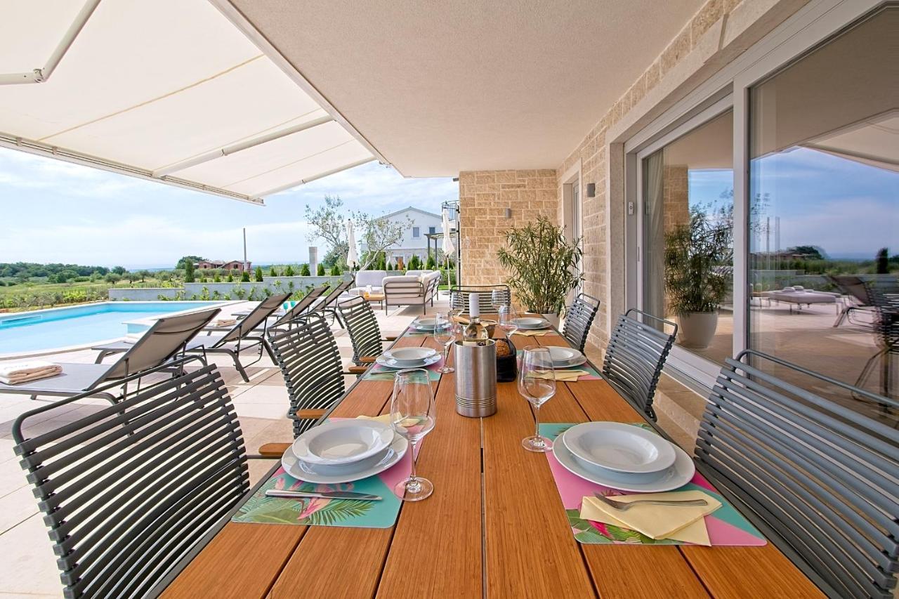 Villa Flamingo Kaštelir Kültér fotó